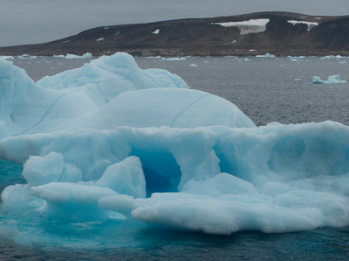 Savissivik, le cimetière des icebergs et Minik, le petit Inuit