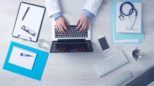 La santé digitalisée : une alliée dans la relation patient-médecin ?