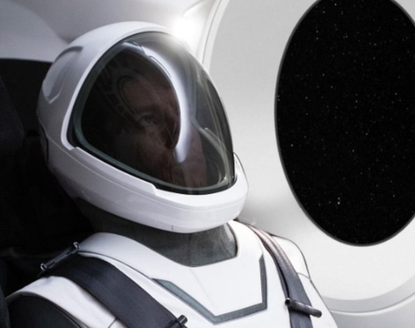 Elon Musk dévoile la combinaison que porteront les astronautes de SpaceX