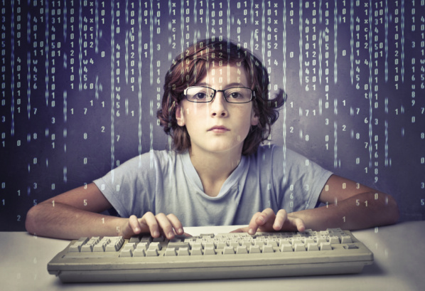 Voici comment faire de vos enfants des petits génies du code informatique