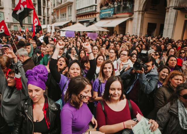 Le 8 mars, ferez-vous grève à 15h20 pour les droits des femmes ? 