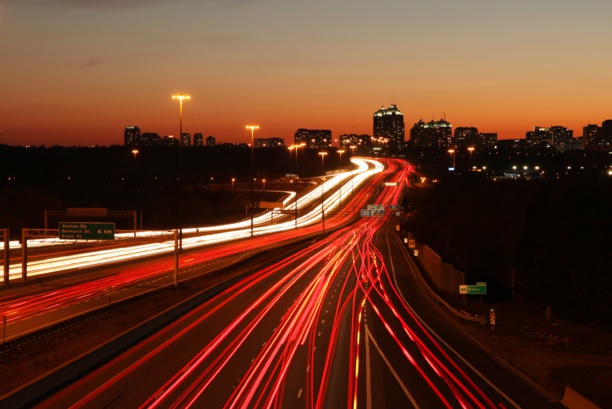 Le Royaume-Uni, premier État à lancer un réseau de routes électriques