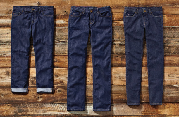 Deux bains de teinture au lieu de quinze : le jeans le plus écolo au monde