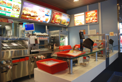 Pressé par l'opinion, McDonald's se convertit au bio en Allemagne