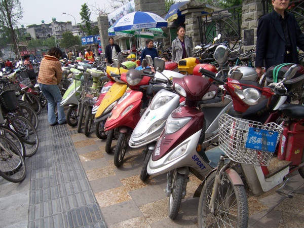 Comment la Chine a subitement dit adieu au scooter à essence
