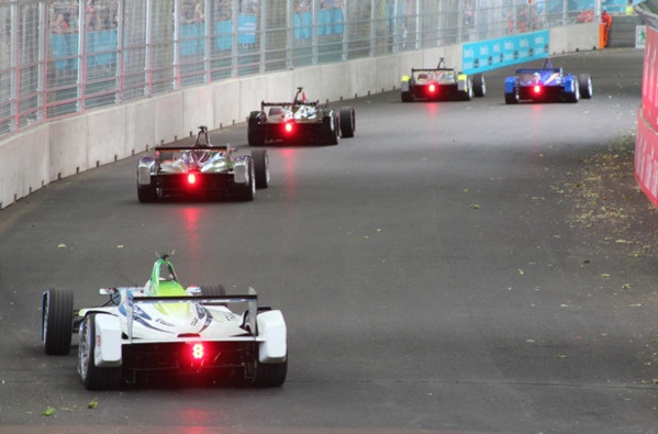 Roborace, la Formule E sans pilote, arrive en 2016