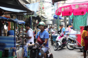 VIDÉO. À Bangkok, comment les entrepreneurs sociaux viennent en aide aux déshérités