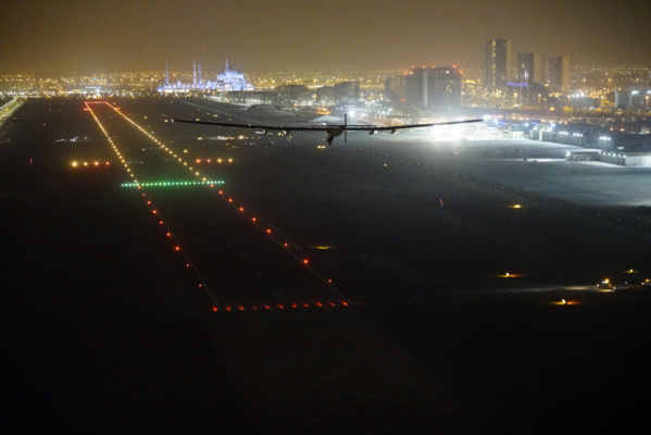 L'avion Solar Impulse 2 a tenu son pari : le tour du monde sans une goutte de pétrole